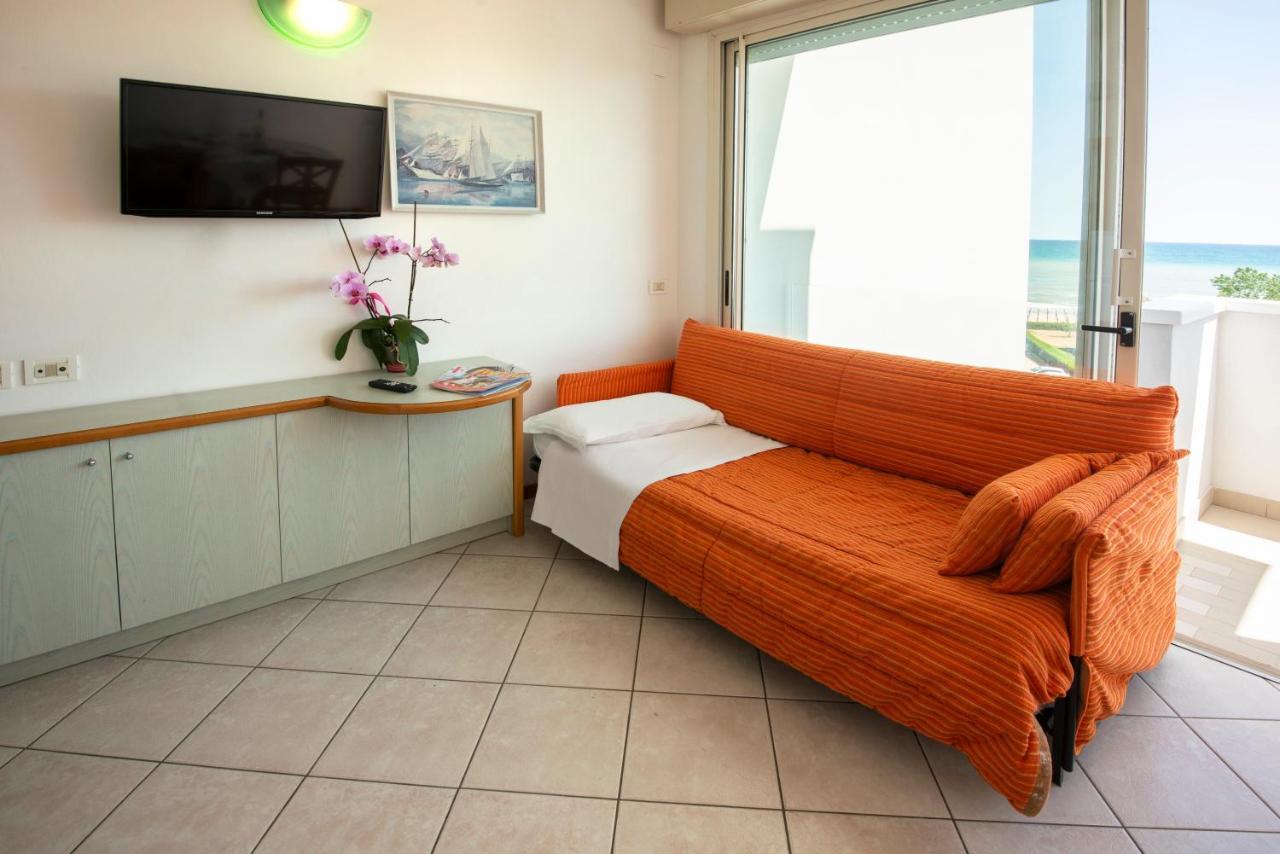 Hotel Residence Imperial มิซาโน อาดรีอาติโก ภายนอก รูปภาพ