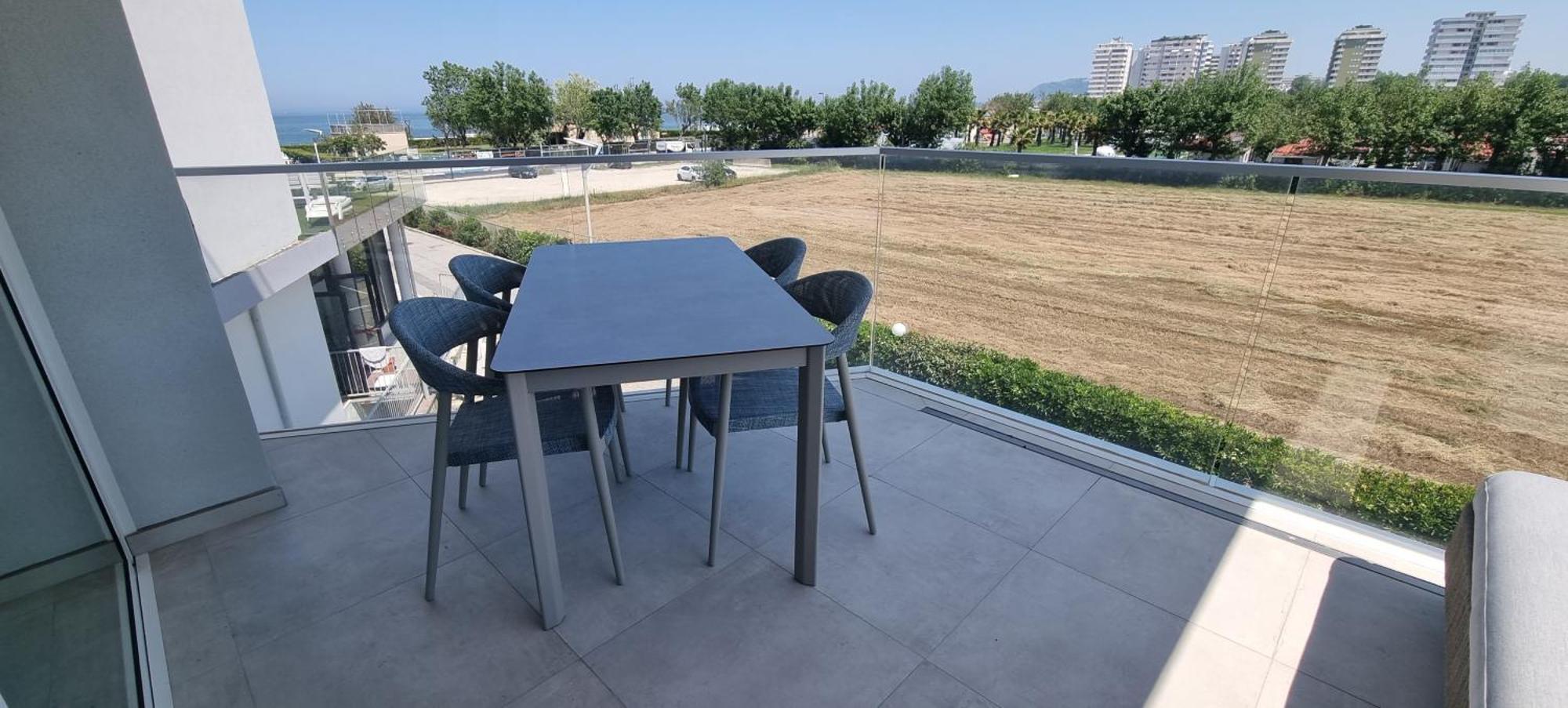 Hotel Residence Imperial มิซาโน อาดรีอาติโก ภายนอก รูปภาพ
