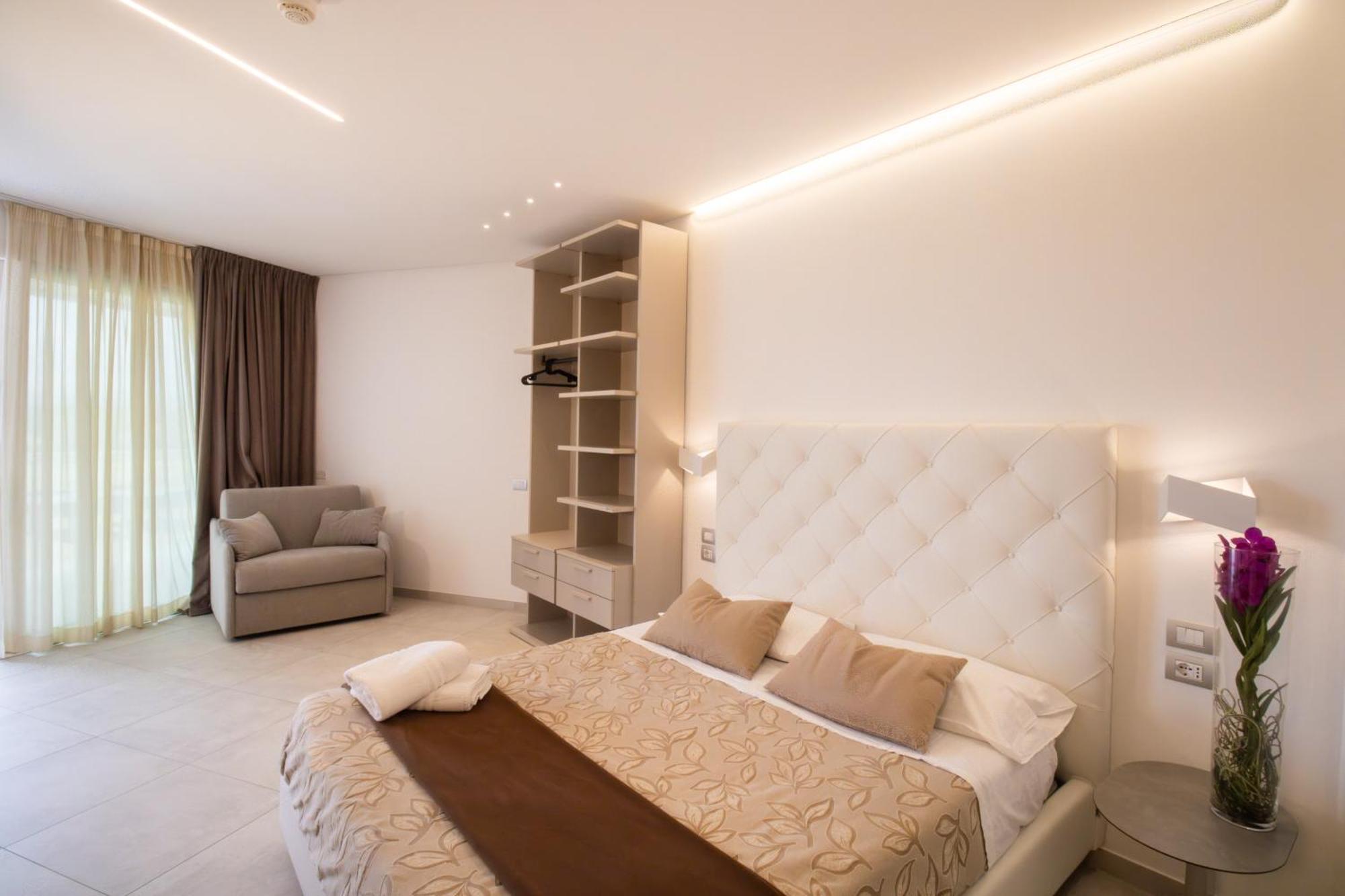 Hotel Residence Imperial มิซาโน อาดรีอาติโก ภายนอก รูปภาพ