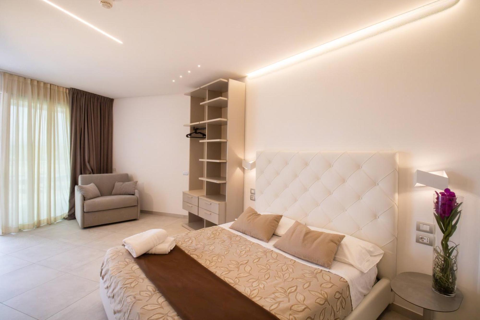 Hotel Residence Imperial มิซาโน อาดรีอาติโก ภายนอก รูปภาพ
