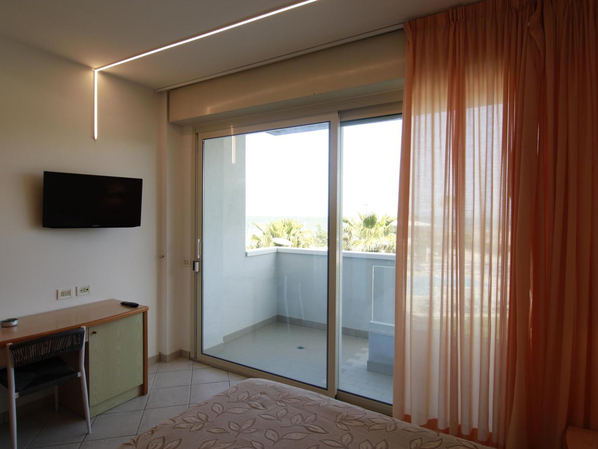 Hotel Residence Imperial มิซาโน อาดรีอาติโก ภายนอก รูปภาพ