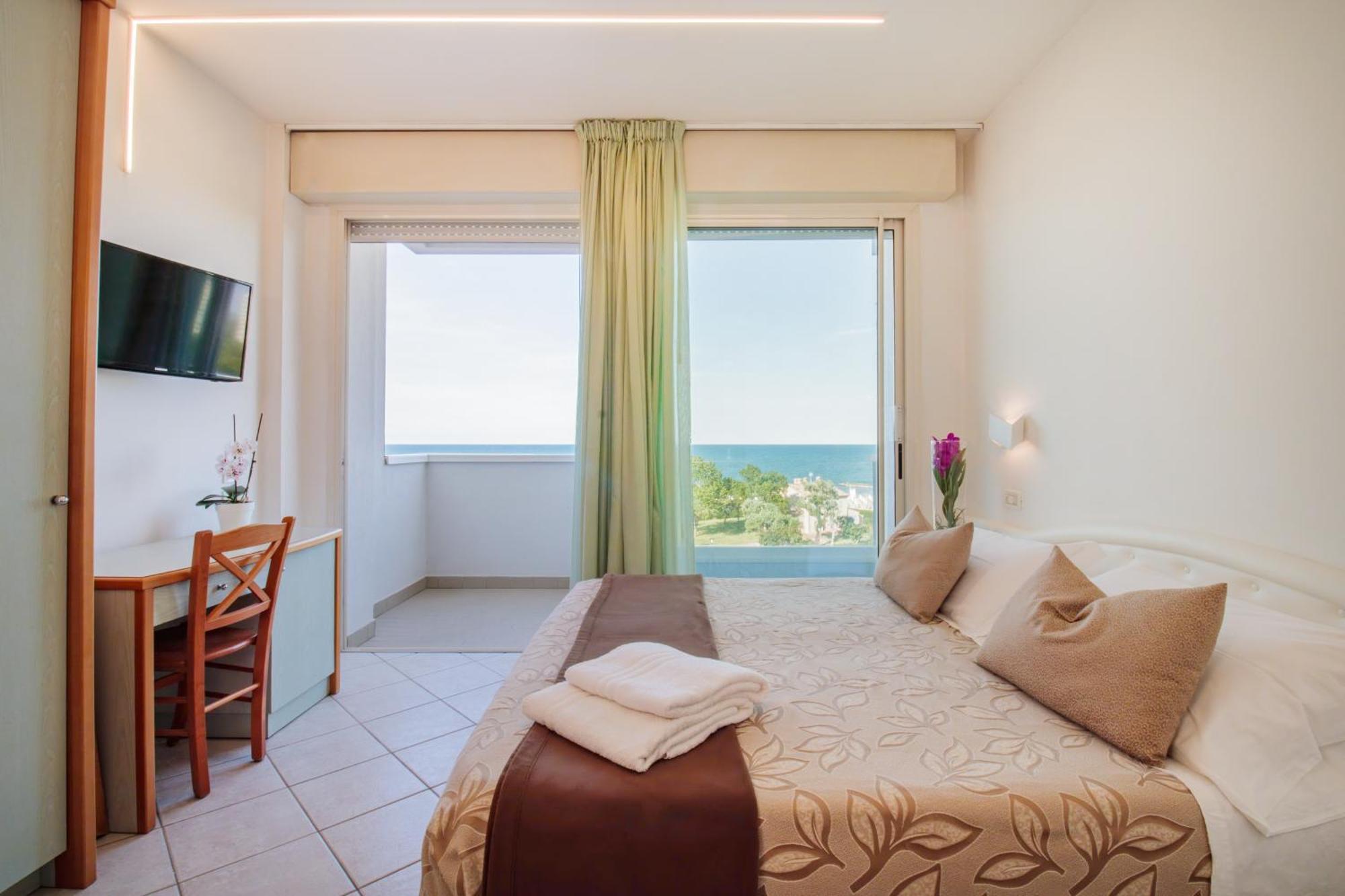 Hotel Residence Imperial มิซาโน อาดรีอาติโก ภายนอก รูปภาพ